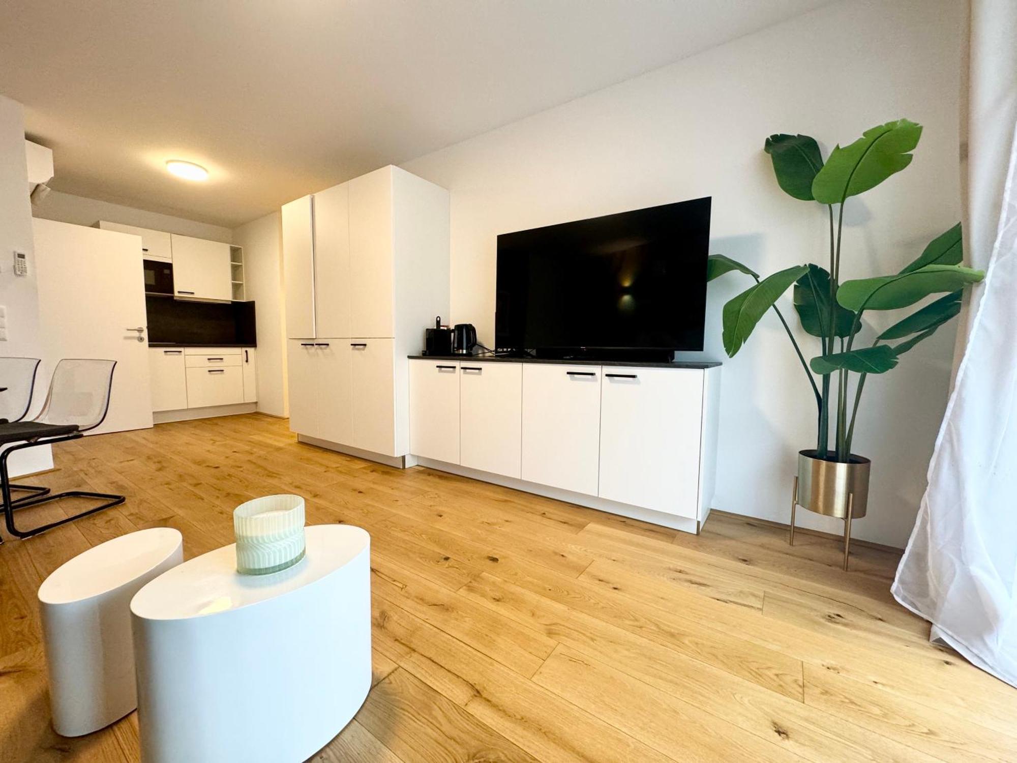 Apartment Mit Balkon